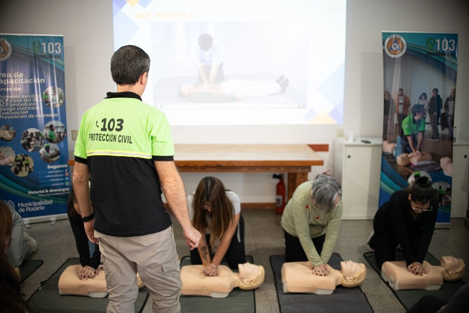584234 | Curso RCP dictado por la Dirección de Gestión de Riesgos y Protección Civil - Subsecretaría de Comunicación Social (Jonatan Bustos)
