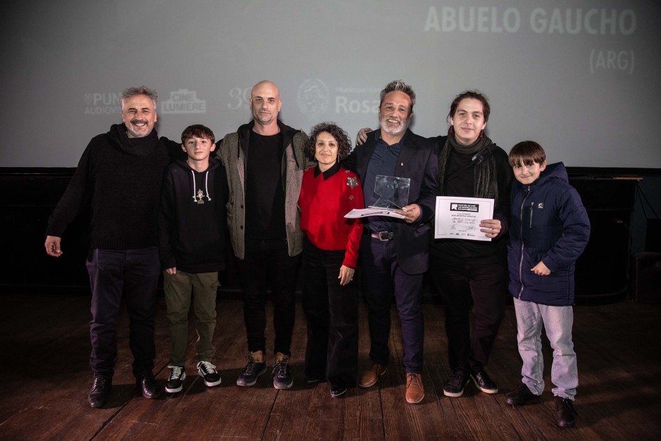 586929 | Ceremonia Premiación 30° Festival de Cine Latinoamericano en Cine Lumière  - Sec. de Cultura y Educación (Guillermo Turin Bootello)