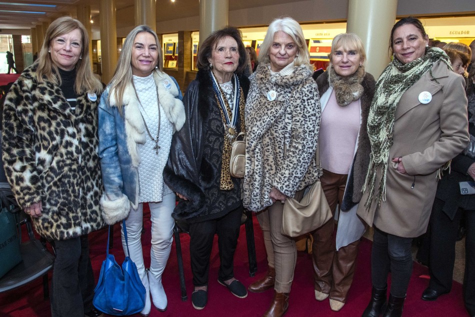 589886 | Entrega Orden del Rosario - Subsecretaría de Comunicación Social (Silvio Moriconi)