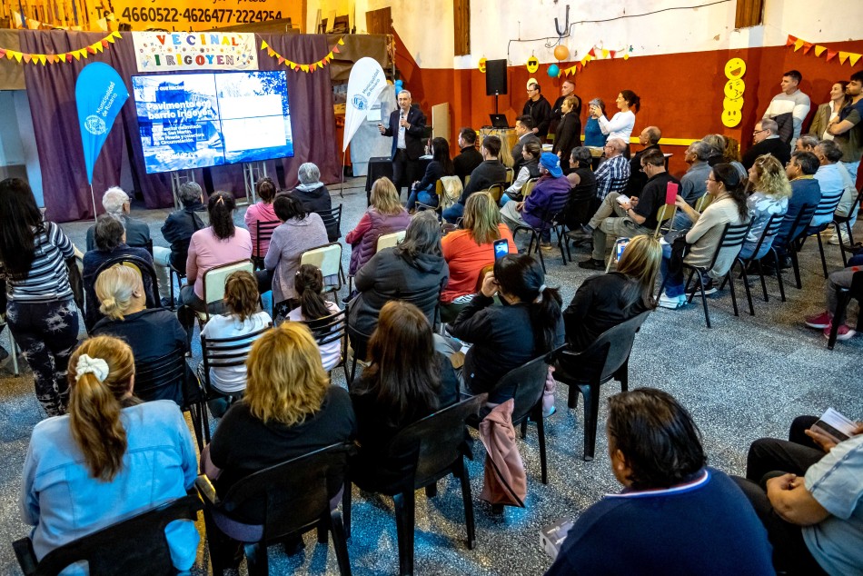 605204 | Apertura Sobres Pavimento Definitivo Irigoyen  - Subsecretaría de Comunicación Social (Marcelo Beltrame)